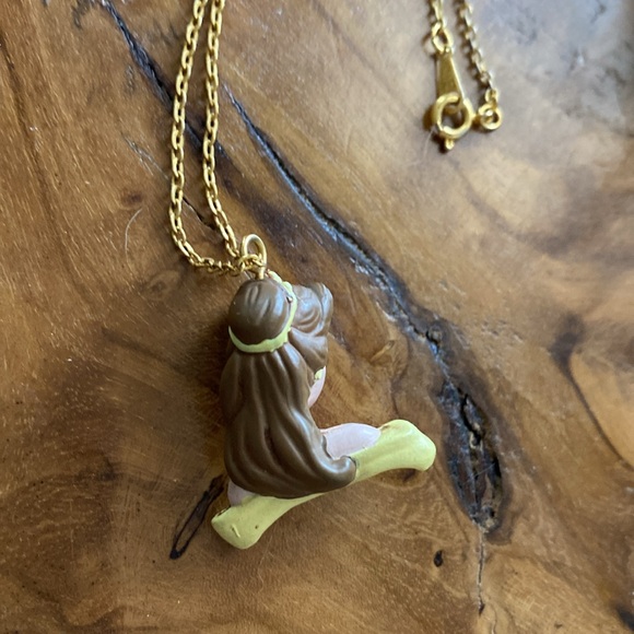 Vintage Disney Beauty and the Beast’s Belle Bust Necklace - Picture 3 of 3